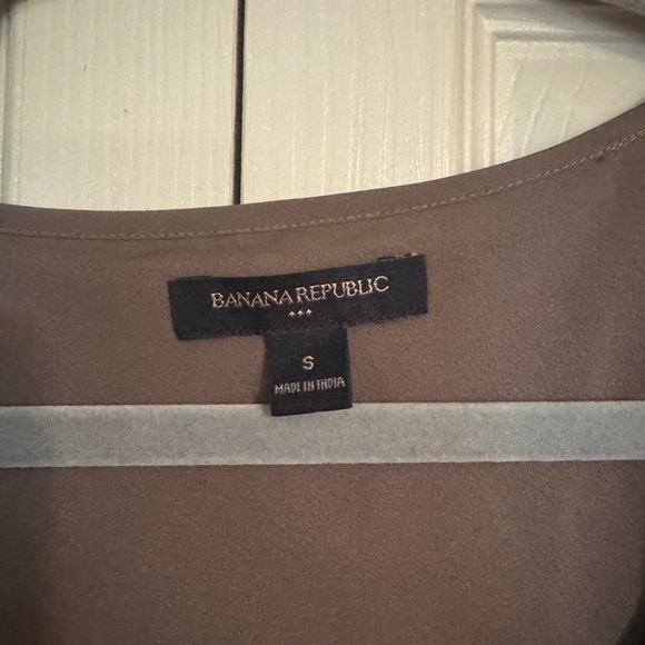 Banana Republic Brown Ruffled Sleeveless Blouse - Picture 3 of 3